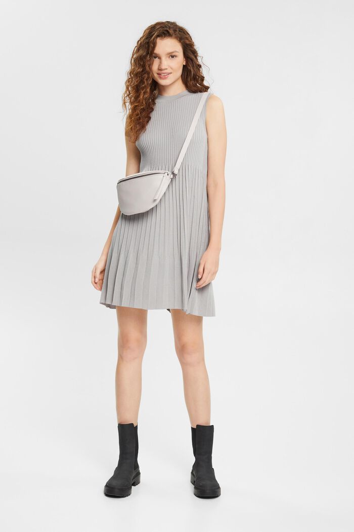 Pleated fit and flare dress, MEDIUM GREY, detail image number 1